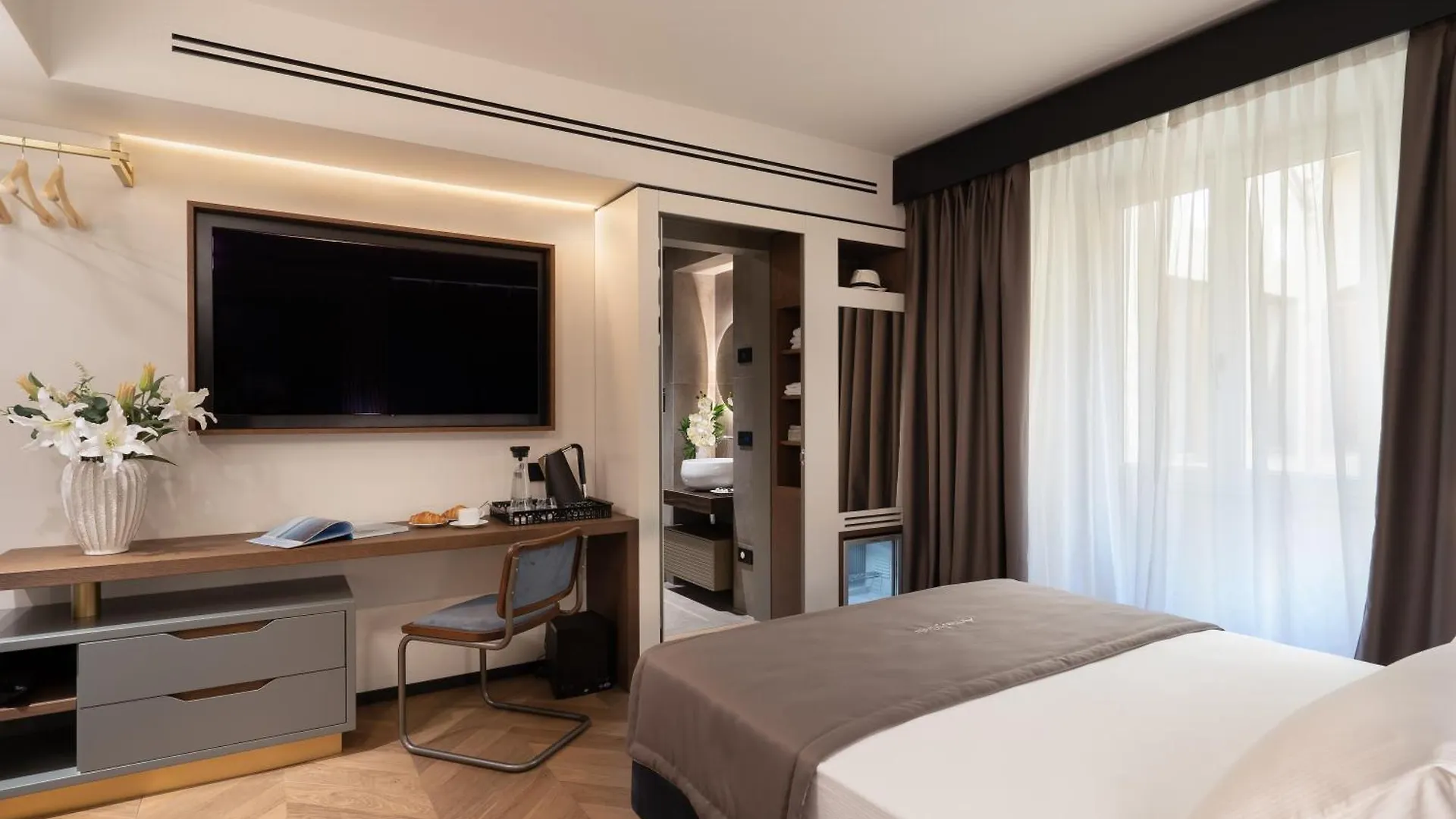 Arts & Crafts Luxury Suites Florence Bed & Breakfast