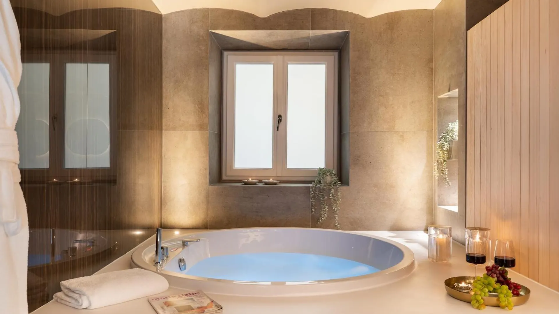 Bed & Breakfast Arts & Crafts Luxury Suites Florence Italy