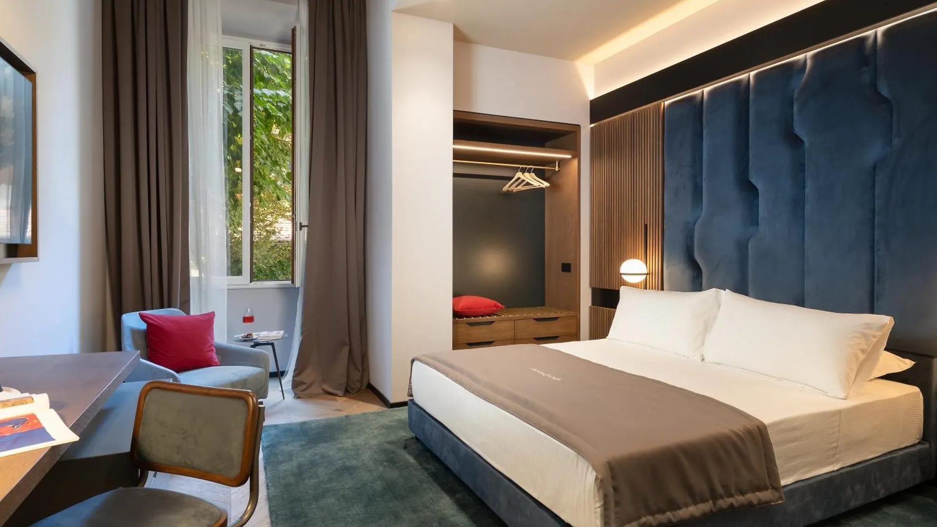 Arts & Crafts Luxury Suites Florence