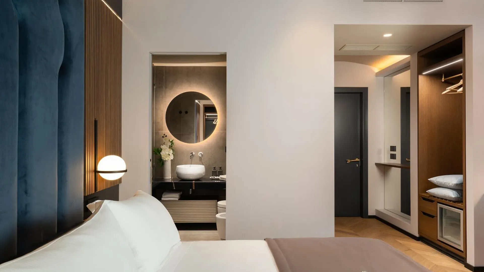 Arts & Crafts Luxury Suites Florence 0*,  Italy