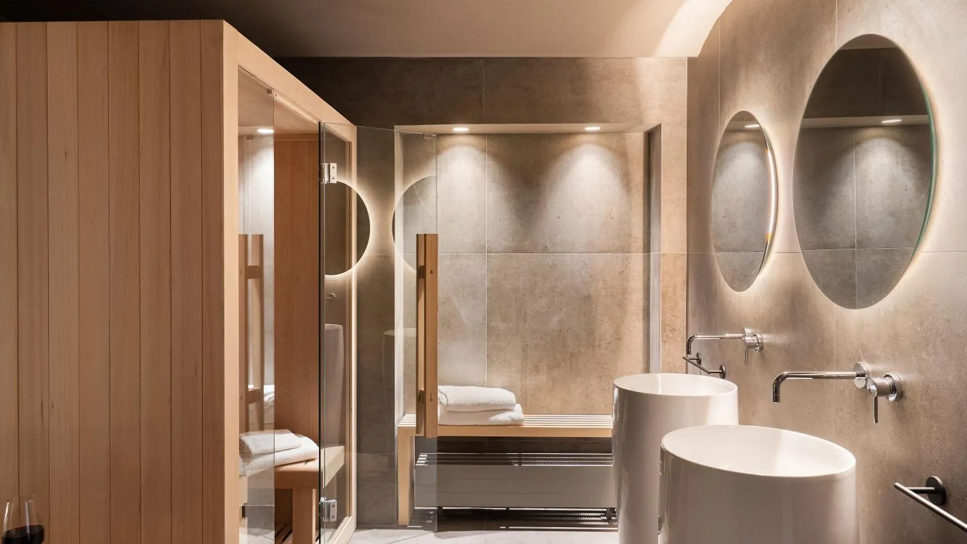 Arts & Crafts Luxury Suites Florence Italy