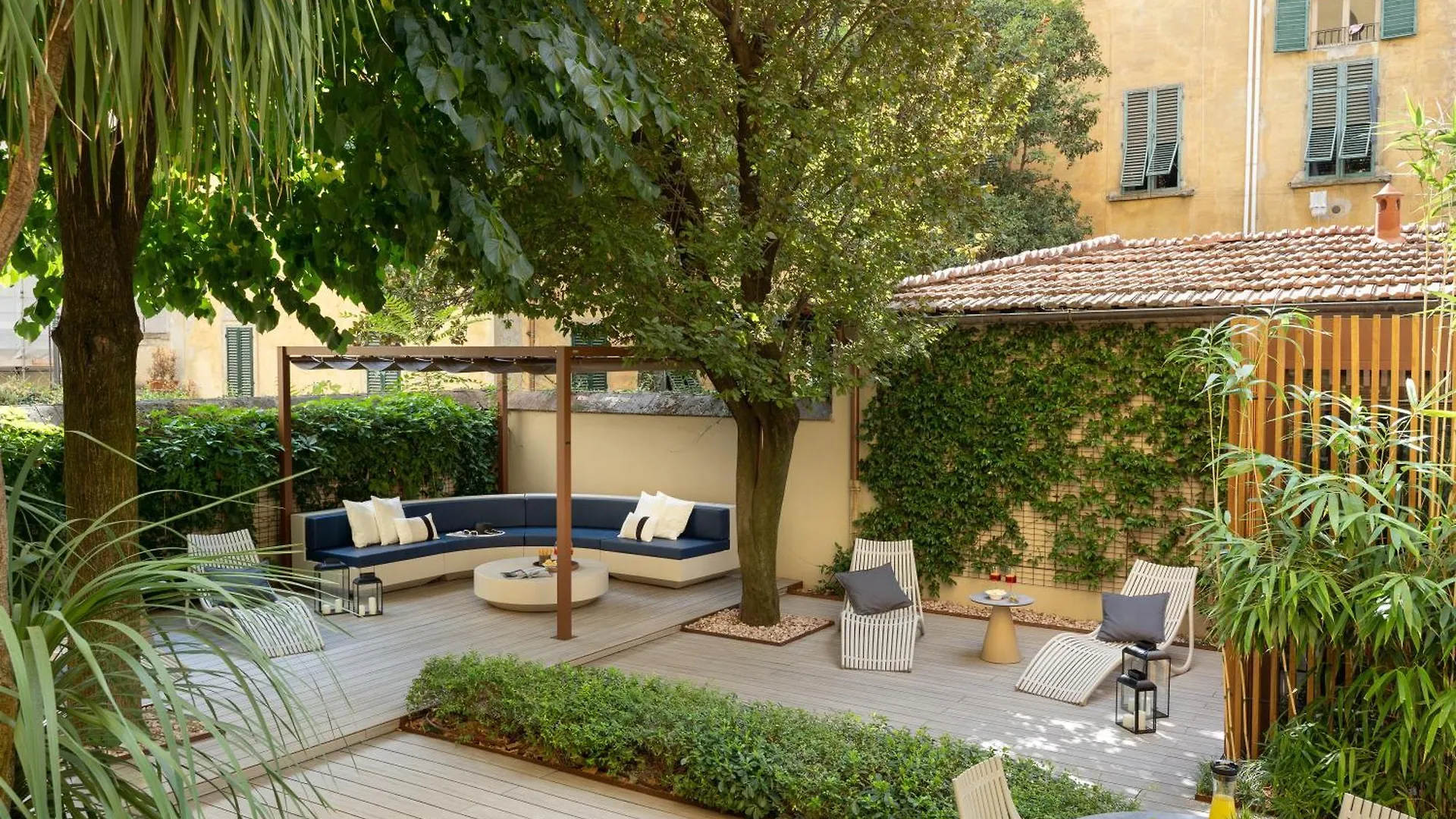 Arts & Crafts Luxury Suites Florencie Bed & Breakfast
